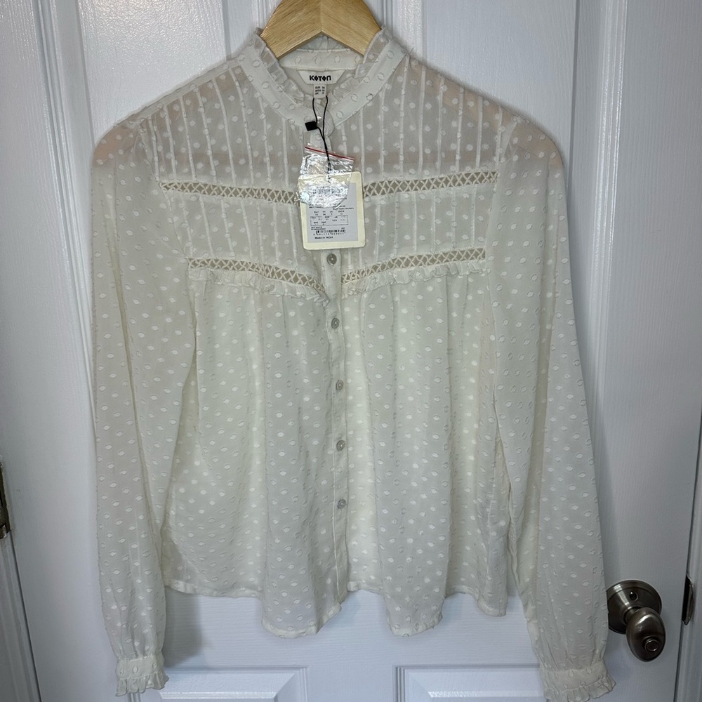 NWT Koton Swiss Dot Ivory Blouse Imported UK Size 8 (US Size 4) Flowy Feminine
